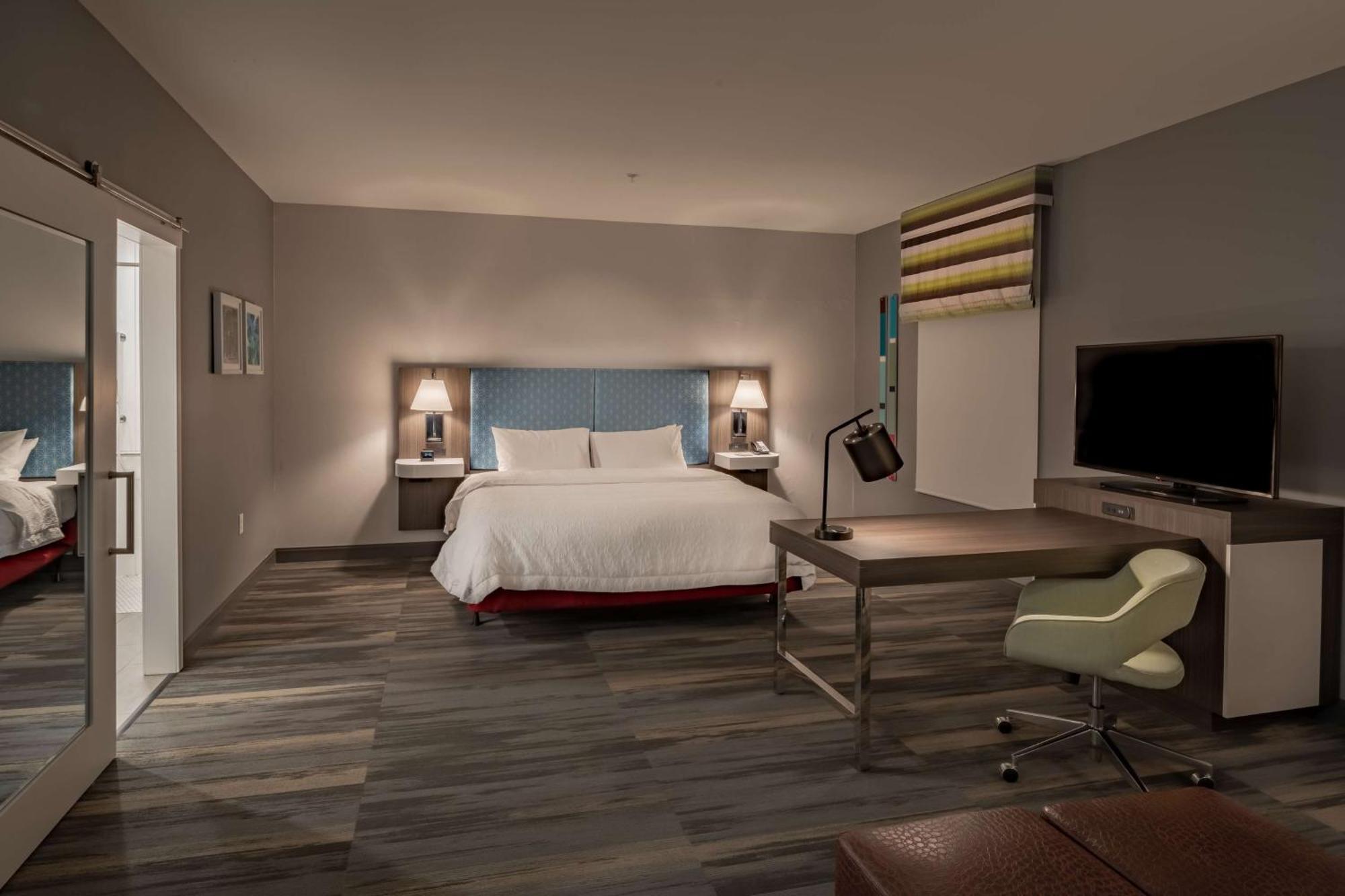 Hampton Inn & Suites Dallas/Plano Central מראה חיצוני תמונה