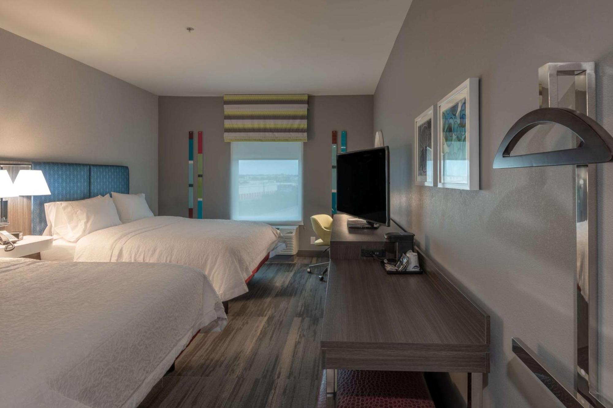 Hampton Inn & Suites Dallas/Plano Central מראה חיצוני תמונה